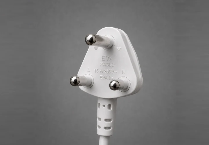 EVA 05 — 16 A Type M South African Plug